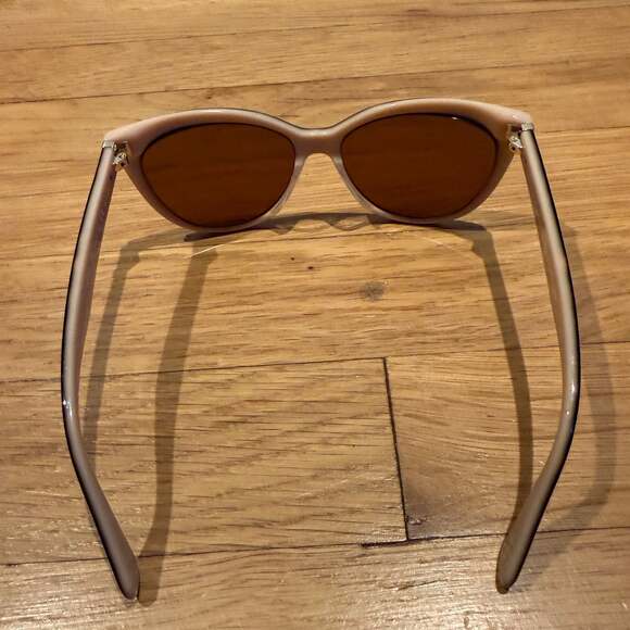 Kate Spade New York Oversized Sunglasses with Case - Picture 7 of 8